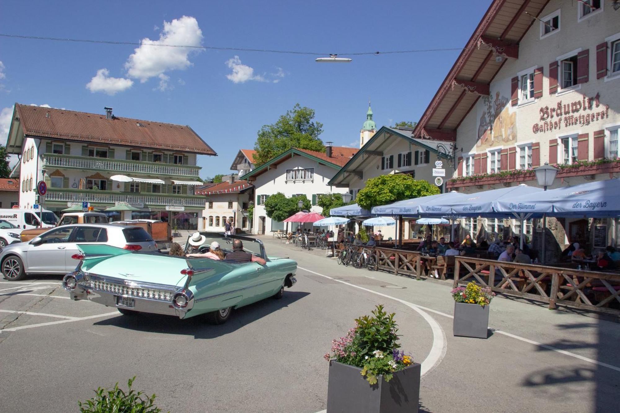 Liebelei Miesbach - Boutique-Apartment Mit Terrasse Im Zentrum Bagian luar foto